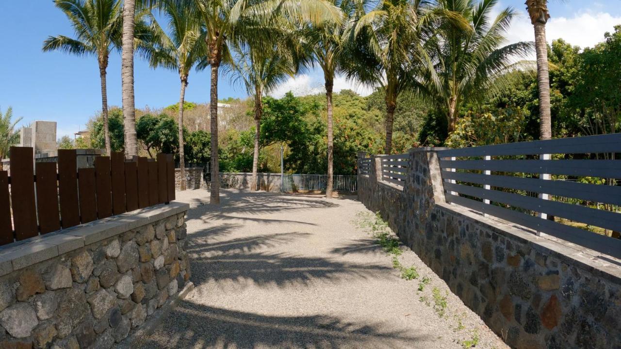 סן-לואי O Ruisseau Lodges - Lodge Dattier מראה חיצוני תמונה