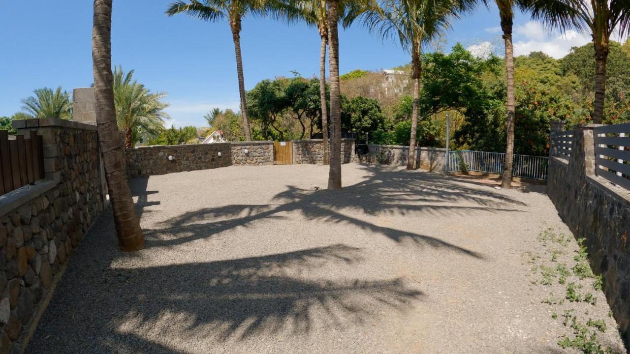 סן-לואי O Ruisseau Lodges - Lodge Dattier מראה חיצוני תמונה